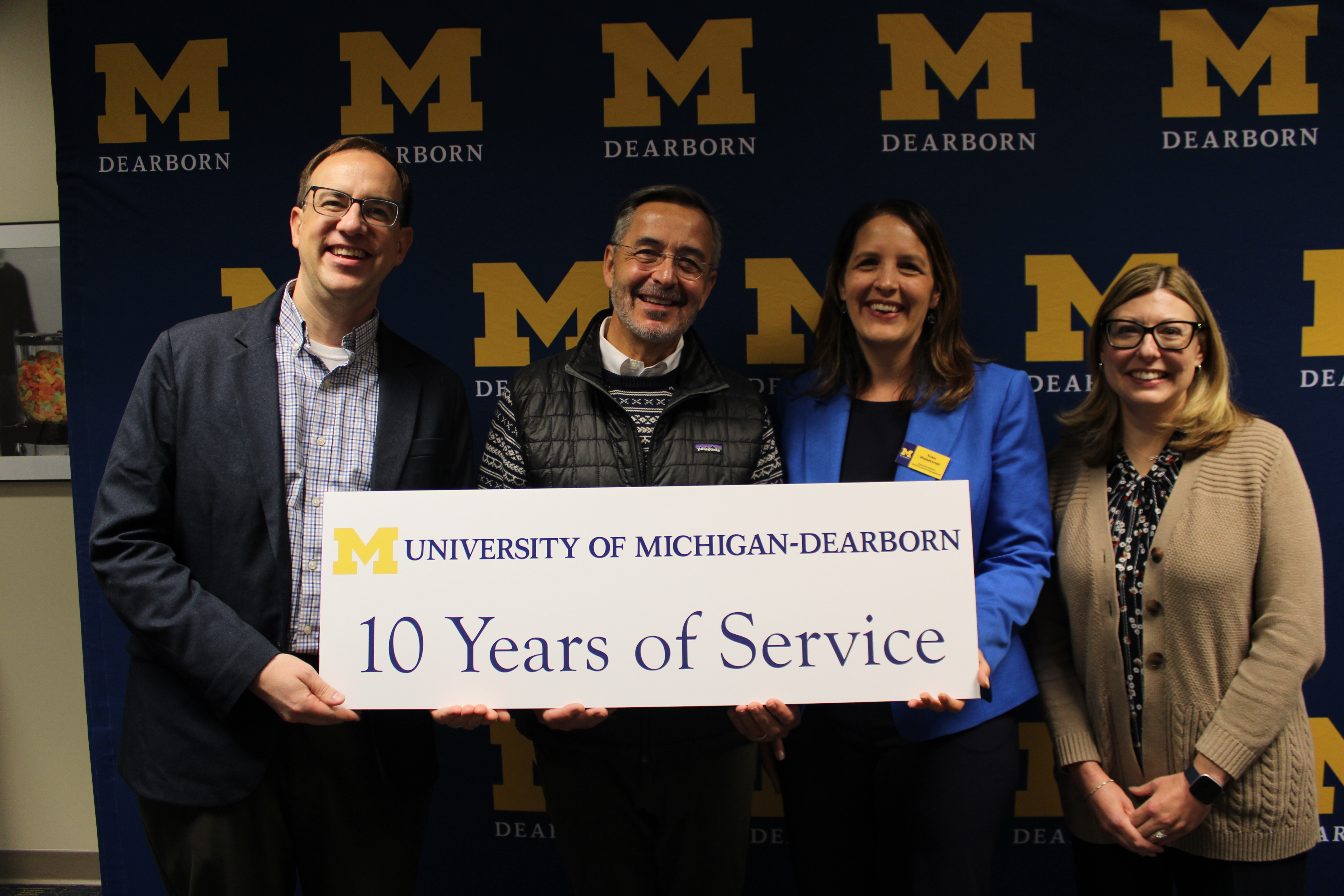Photo of 10 years of service employees