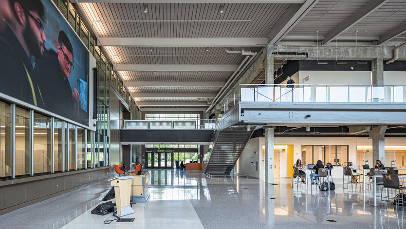 The spacious atrium gives the campus a totally new space for big events.