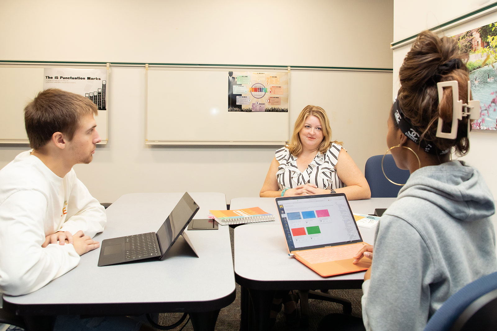 Students working together at Michell Lab