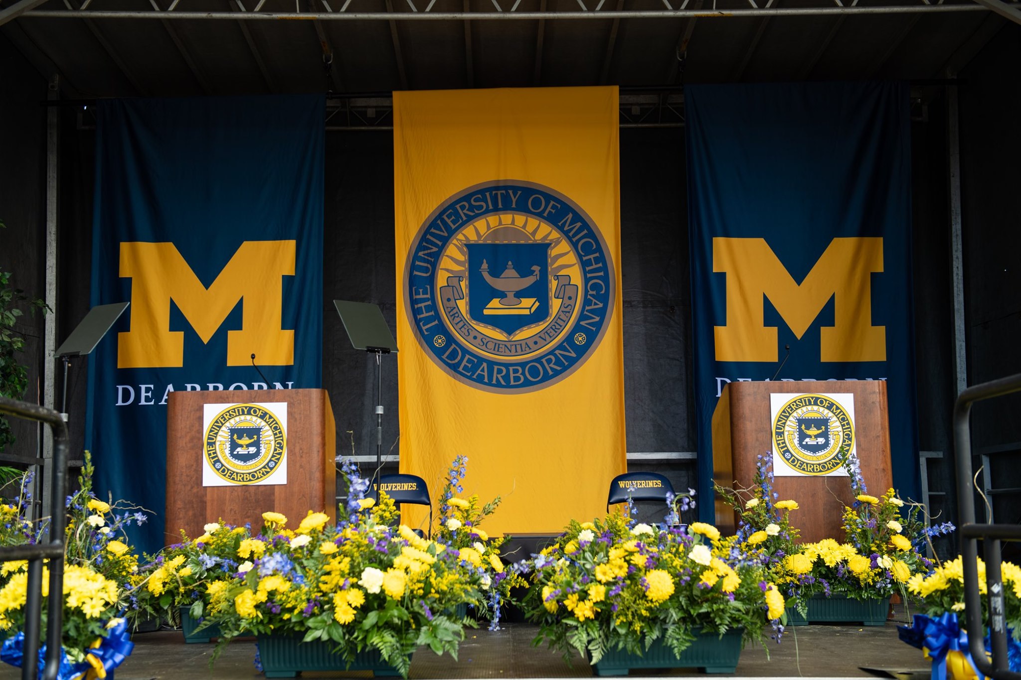 A photo of the spring commencement stage, May 2021. 