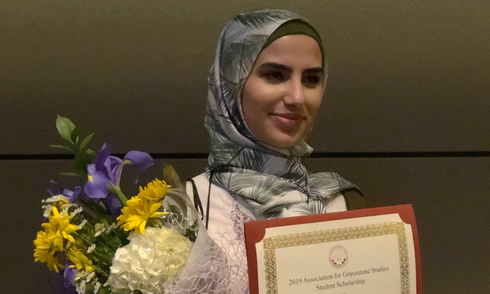 Senior Zeinab Alsheraa named Student Scholar by Association for Graveyard Studies 