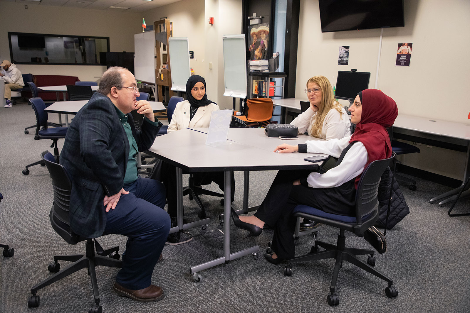 Students prepare for Arabic Certificate ceremony