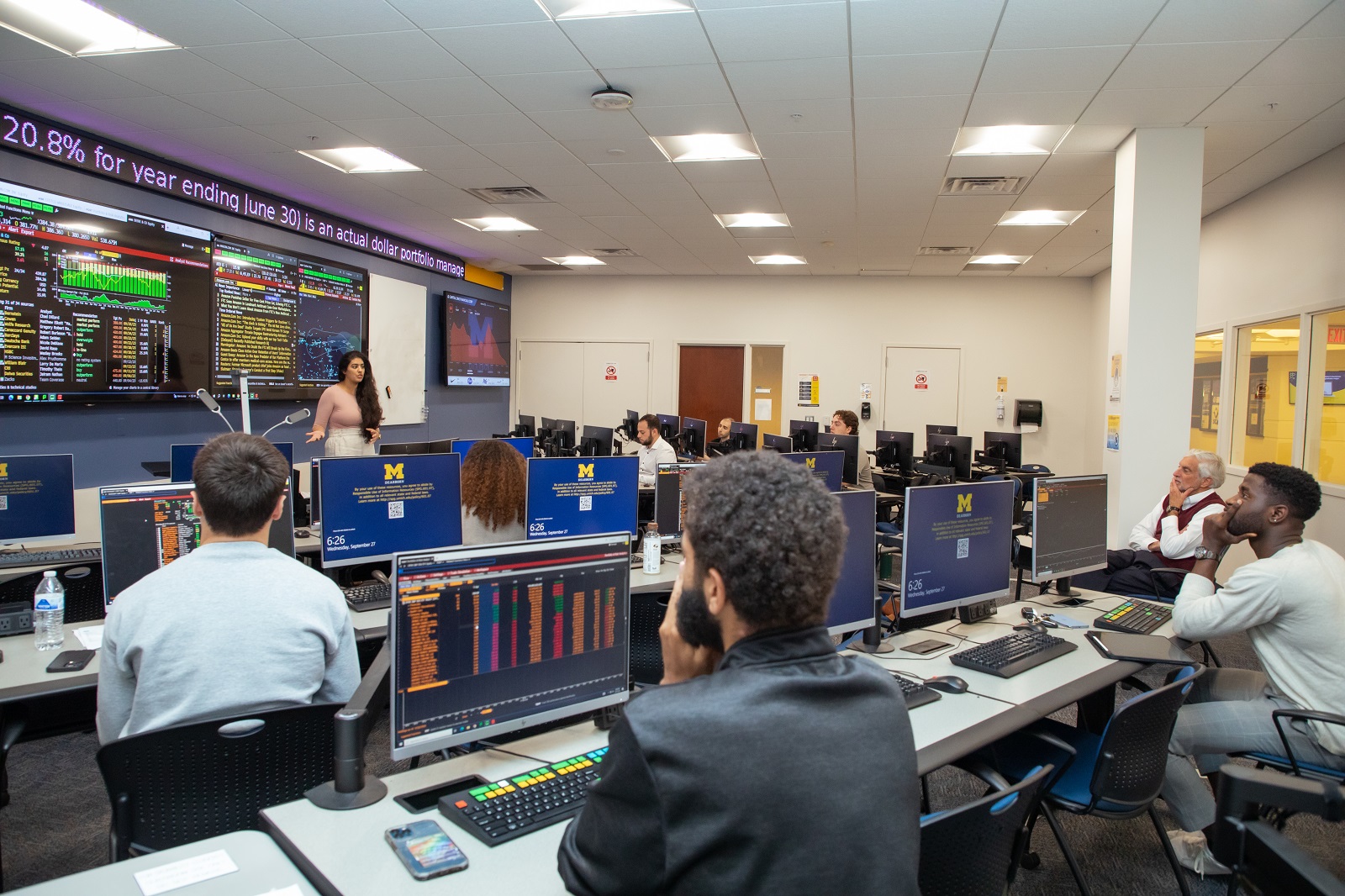 Students in the Bloomberg Finance Lab