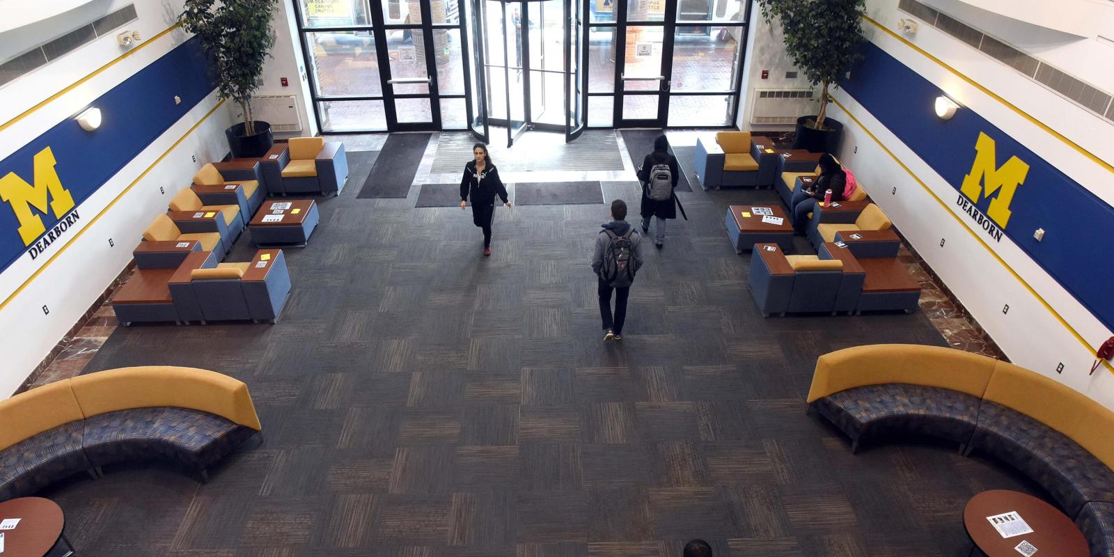Picture of the lobby area of College of Business