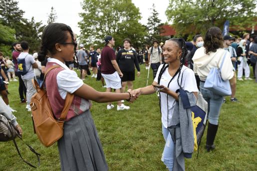 Students getting to know each other during Wolverine Welcome Day