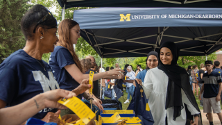 Students arrive at Wolverine Welcome Day